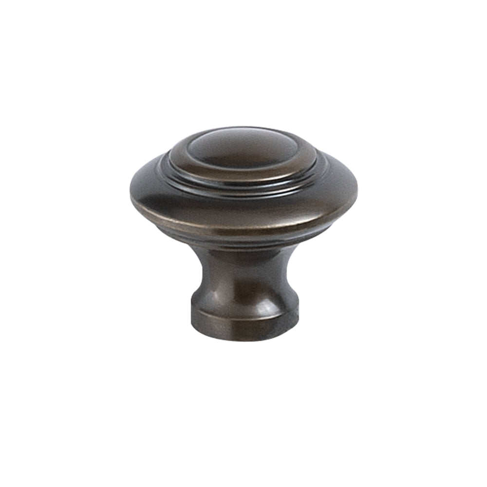 Tuscany 32mm Cabinet Knob in Antique Brass – classic knob for traditional cabinetry and Hamptons-style kitchens.